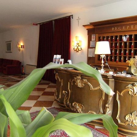 Hotel Europa Ούντινε Εξωτερικό φωτογραφία