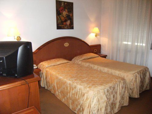 Hotel Europa Ούντινε Εξωτερικό φωτογραφία