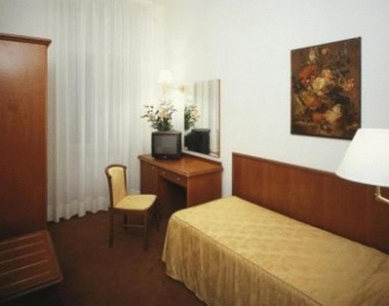 Hotel Europa Ούντινε Εξωτερικό φωτογραφία